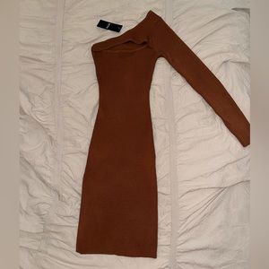 BRAND NEW. “Privy privately privileged” Brown One Sleeve Dress